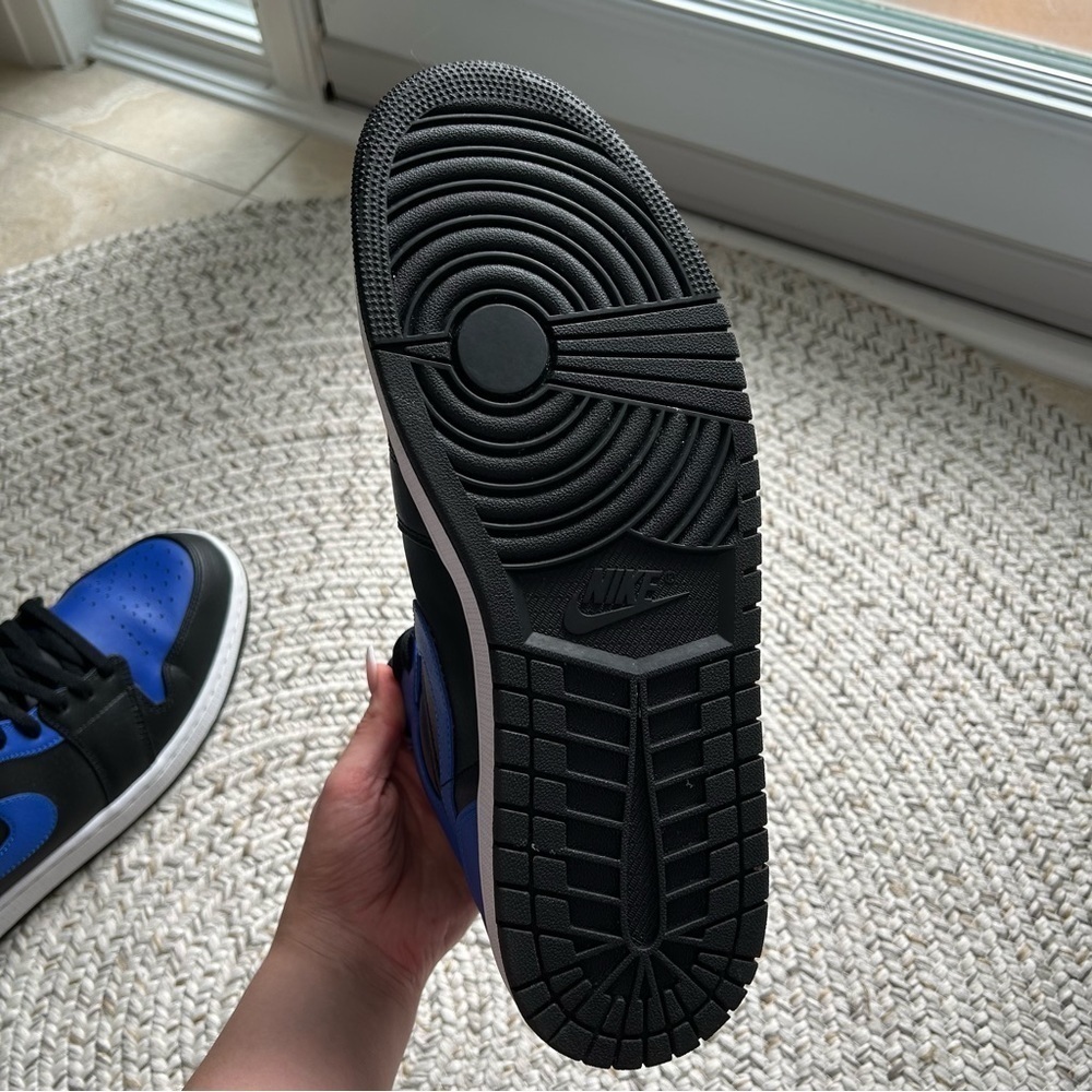 [13] Nike Air Jordan 1 Mid Hyper Royal Tumbled Leather Men’s Black & Blue - Picture 8 of 10
